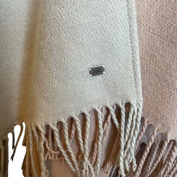 Soia & Kyo Woven Scarfigan Fringe Wrap Poncho Color Block Pink Cream One Size - Picture 5 of 7